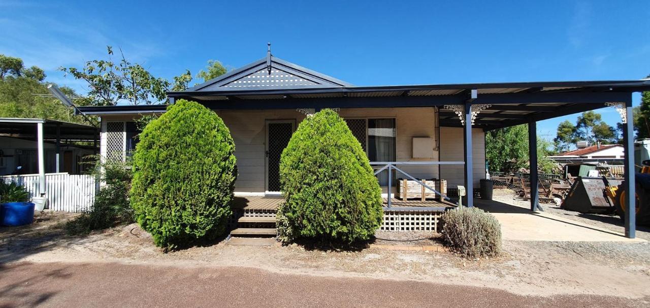 Pinjarra Caravan Park&Cabins Luaran gambar