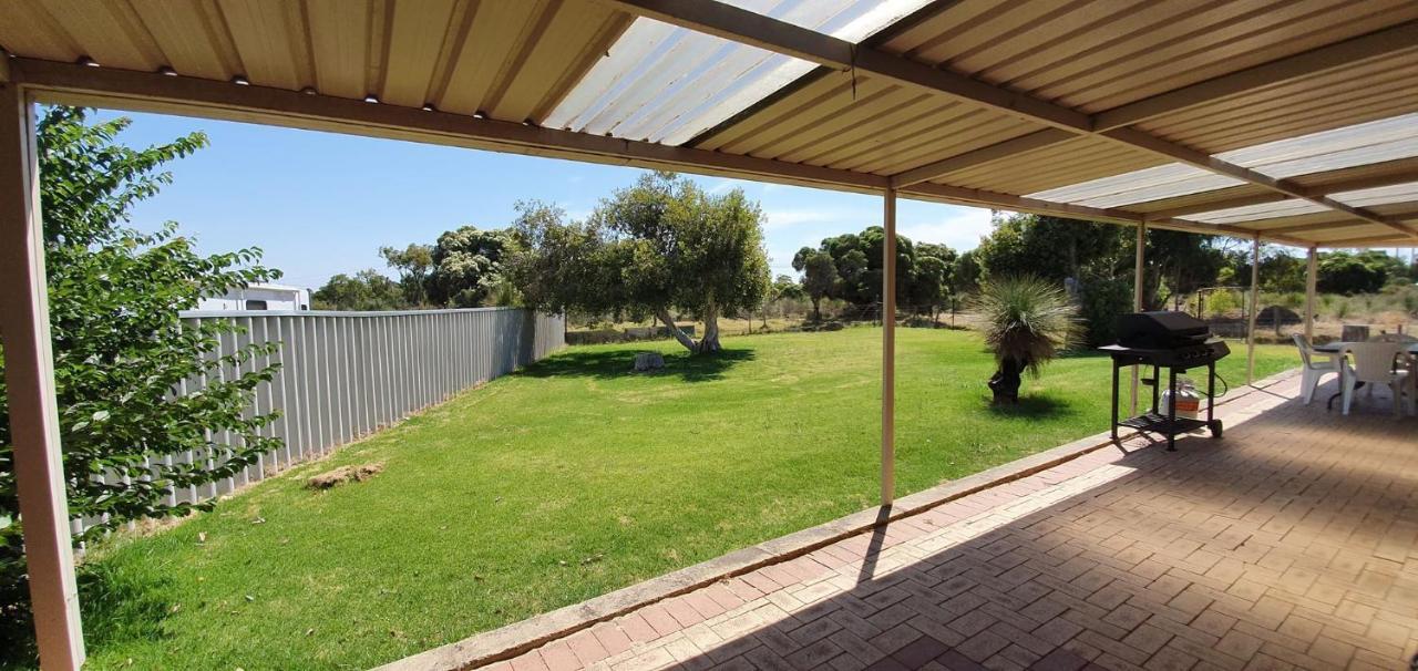 Pinjarra Caravan Park&Cabins Luaran gambar